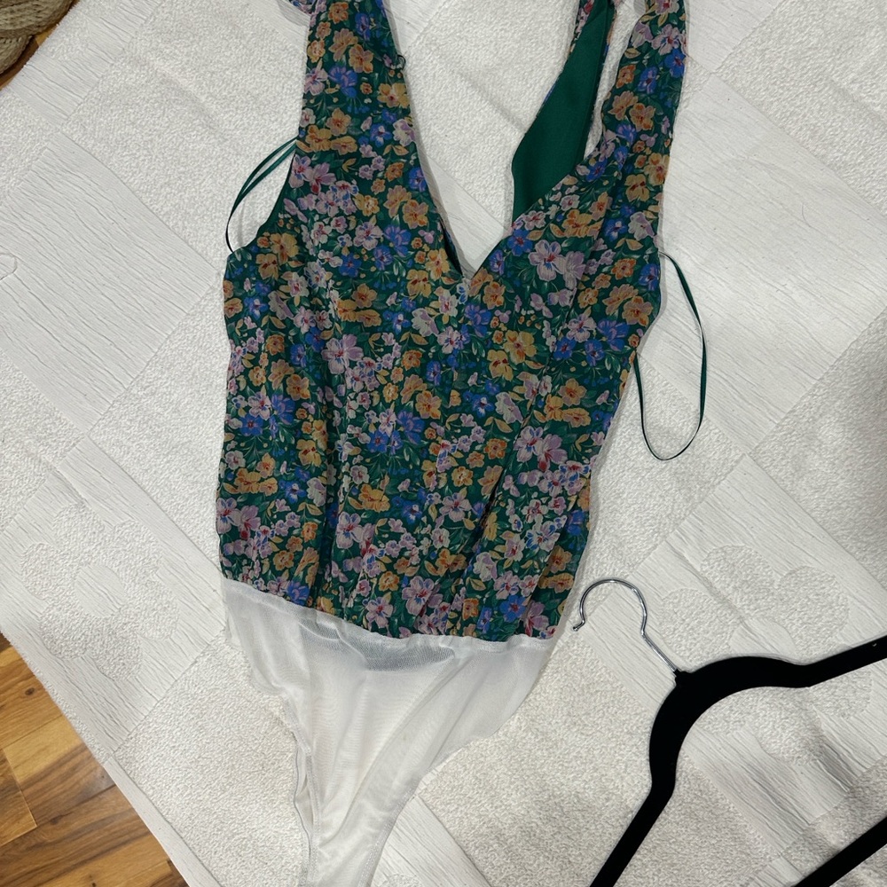 Lush Floral Bodysuit in Green and White